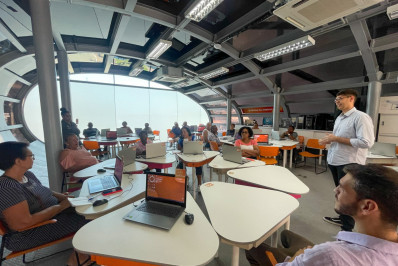 Curso de informática vai conectar os maiores de 60 anos com a vida digital 