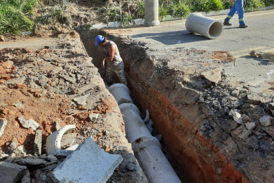 Prefeitura constrói nova rede de drenagem na Av. Nossa Senhora do Amparo