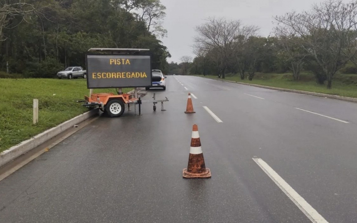 Mobilidade Urbana recomendam ajustar a velocidade e manter uma distância segura entre os veículos