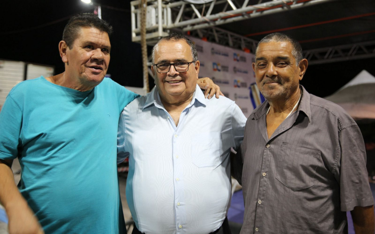 Prefeitura de Caxias entrega conjunto de obras no terceiro distrito - Divulga&ccedil;&atilde;o