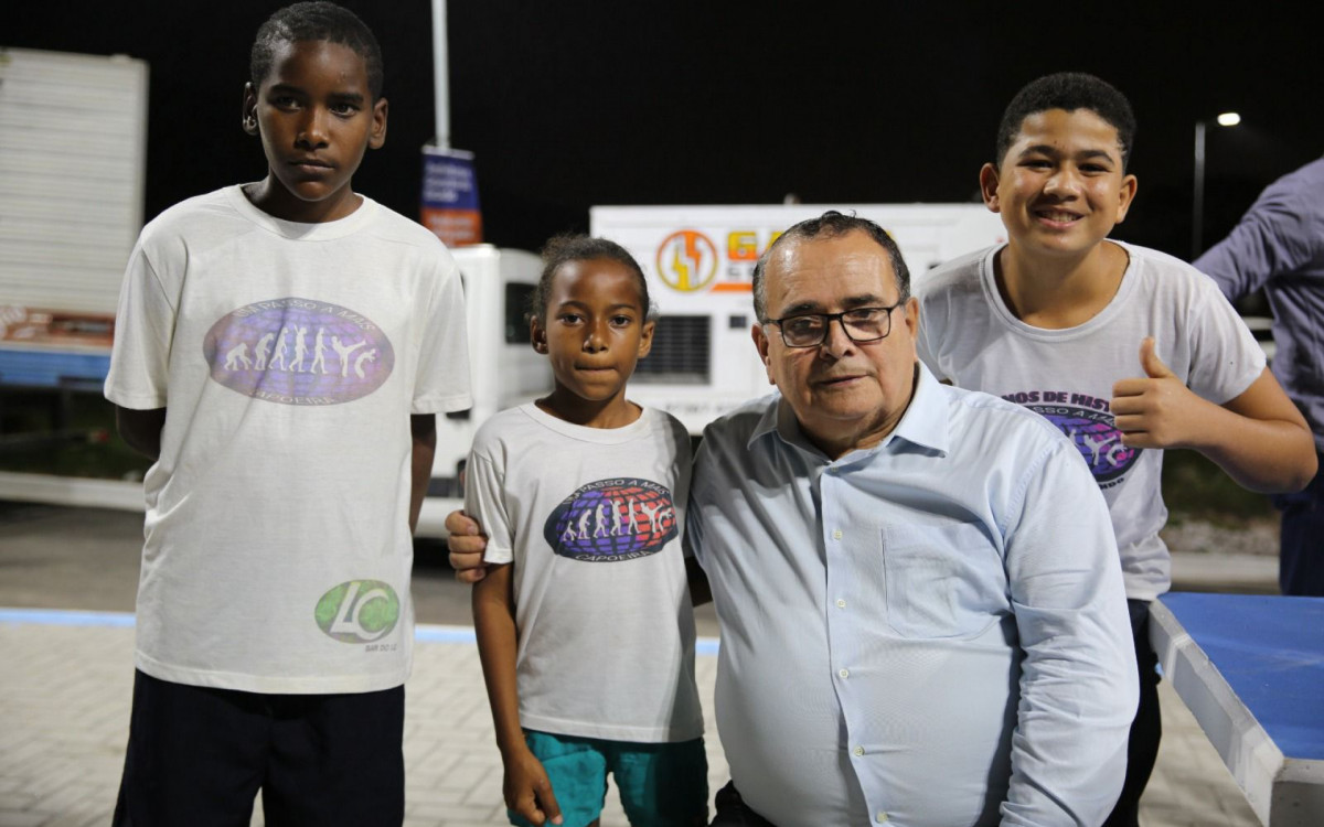 Prefeitura de Caxias entrega conjunto de obras no terceiro distrito - Divulga&ccedil;&atilde;o