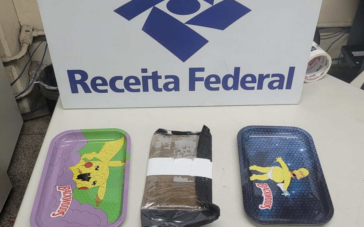 Material apreendido pela Receita Federal no Galeão