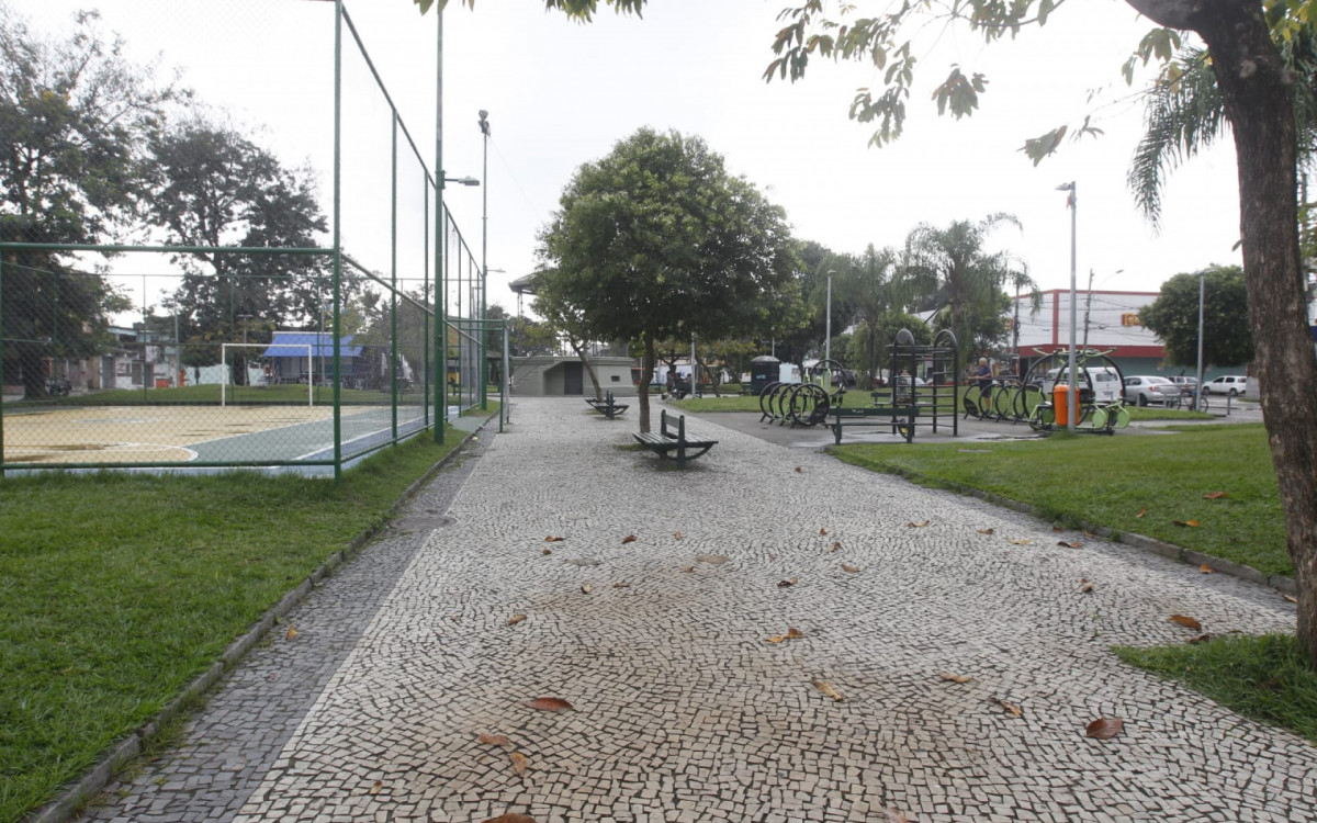 Praça Catolé do Rocha, em Vigário Geral, onde será instalada a placa de homenagem as vítimas - Reginaldo Pimenta/Agência O DIA