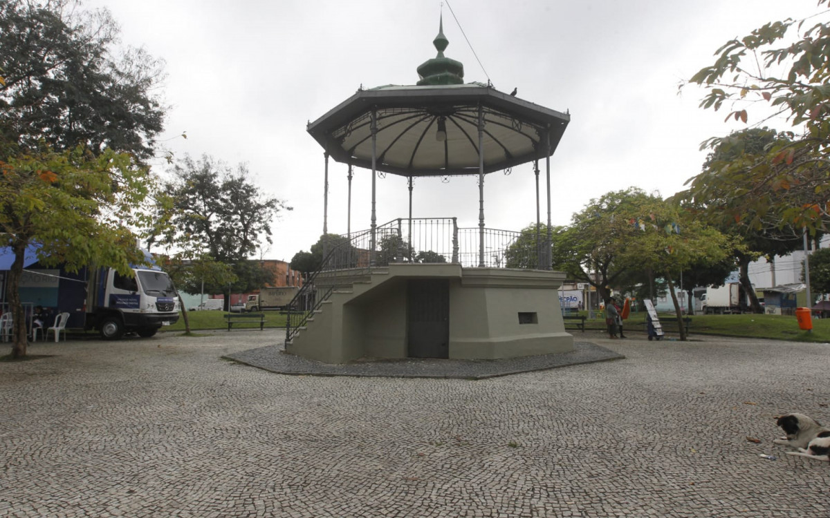 Praça Catolé do Rocha, em Vigário Geral, onde será instalada a placa de homenagem as vítimas - Reginaldo Pimenta/Agência O DIA
