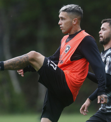 Conheça Diego Hernández, novo jogador do Botafogo