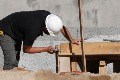 Confiança da construção sobe 0,7 ponto em junho, aponta FGV