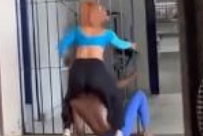 Secretaria afasta diretores de quatro escolas que receberam perfomance polêmica