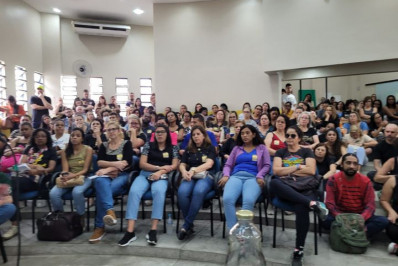 Professores da rede municipal de Barra Mansa encerram greve