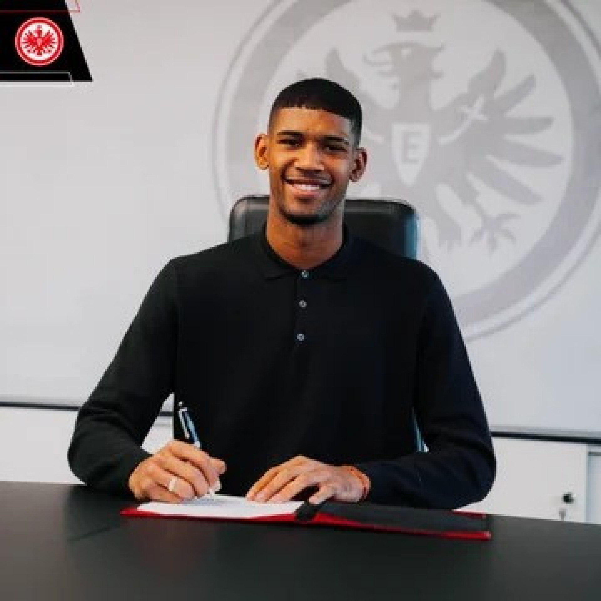 Kauã Santos, primeiro goleiro brasileiro da história da Bundesliga 