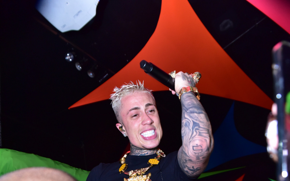 MC Daniel se apresenta em festa de influenciadora digital