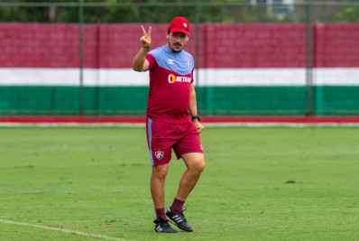 Fernando Diniz deve poupar trio do Fluminense do clássico com o Botafogo