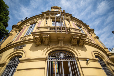 Mulher é presa na Zona Sul acusada de tráfico de crianças para adoção ilegal