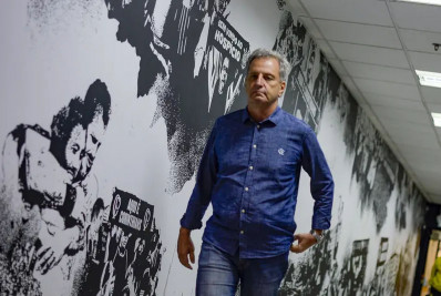 Landim tenta salvar o ano e marca presença diariamente no Ninho