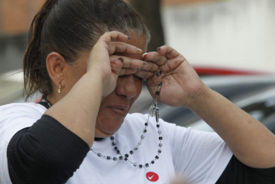 Após prisão de suspeito, mãe de jovem morto na Baixada diz estar aliviada: 'Justiça sendo feita'