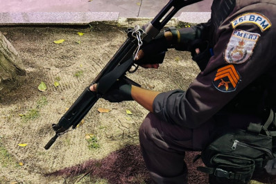  Dupla é presa por tráfico de drogas em São Pedro da Aldeia