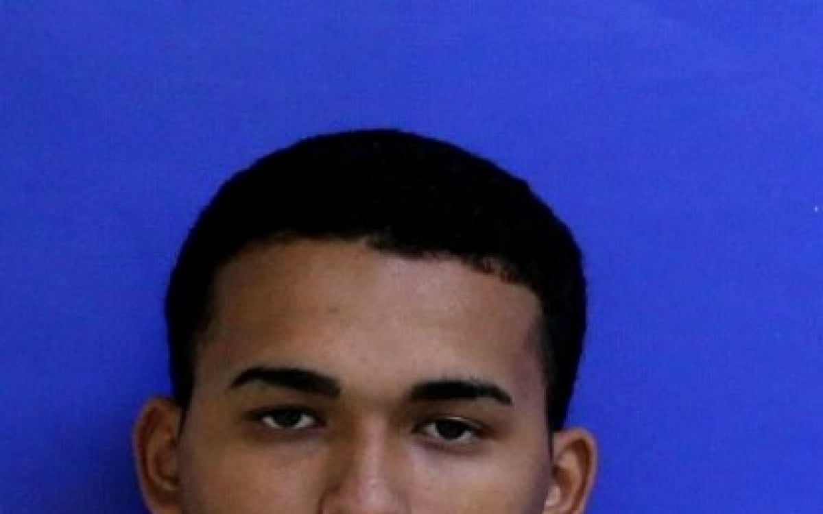 Carlos Adriano Pequeno Milanez da Silva, 20, tem diversas anotações criminais, parte delas quando era adolescente