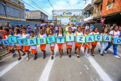 Belford Roxo inicia Semana da Pátria com desfile em Heliópolis