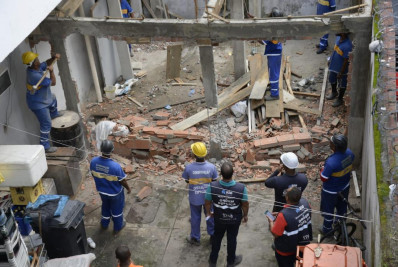 Imóvel irregular é demolido em prédio no Leblon