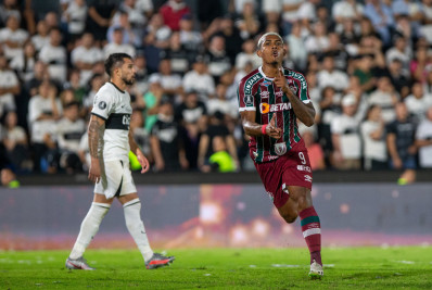 John Kennedy brinca após ser decisivo em jogo do Fluminense na Libertadores: 'John de Deus'
