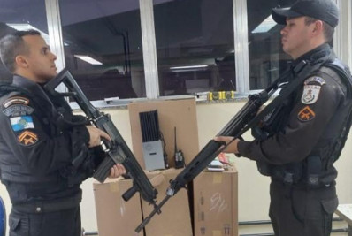 PM recupera carga de cigarros roubada em Belford Roxo
