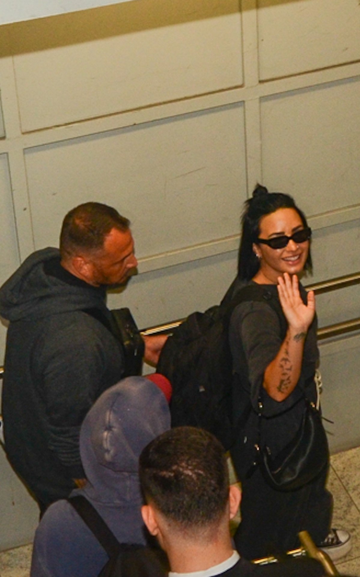 Demi Lovato desembarca em aeroporto de São Paulo - Araujo / Agnews