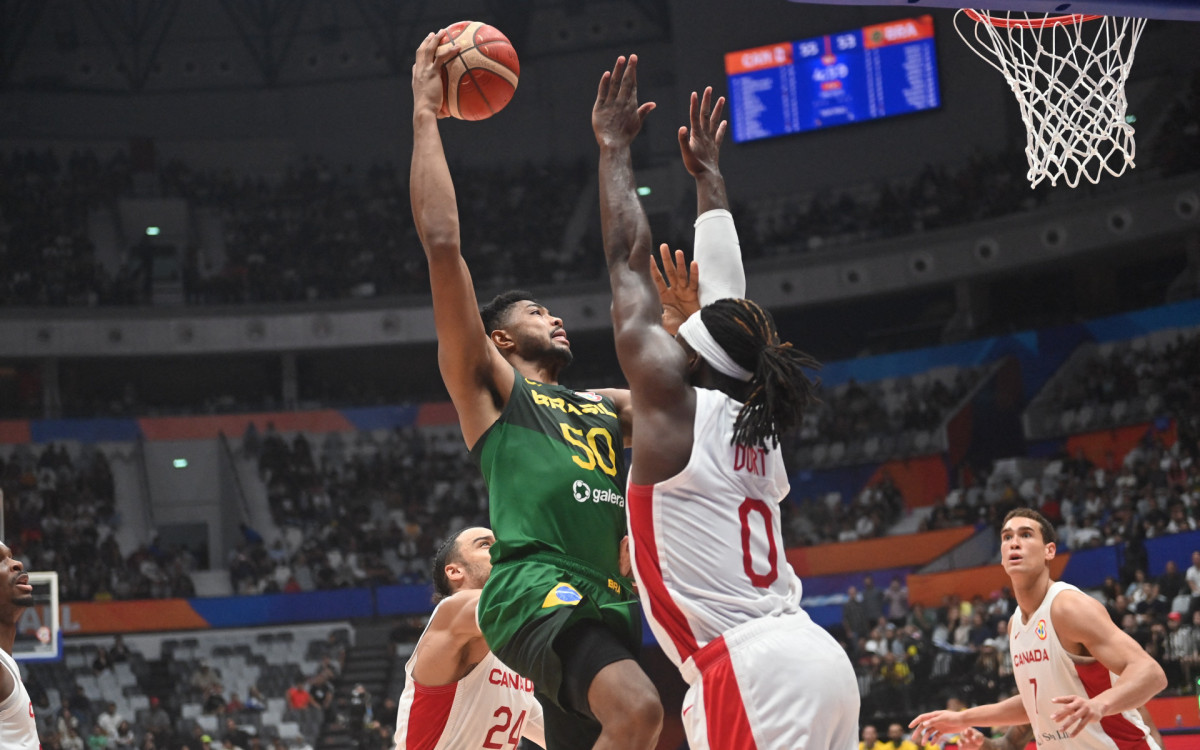 Copa do Mundo de basquete: Brasil vence Canadá em jogo eletrizante