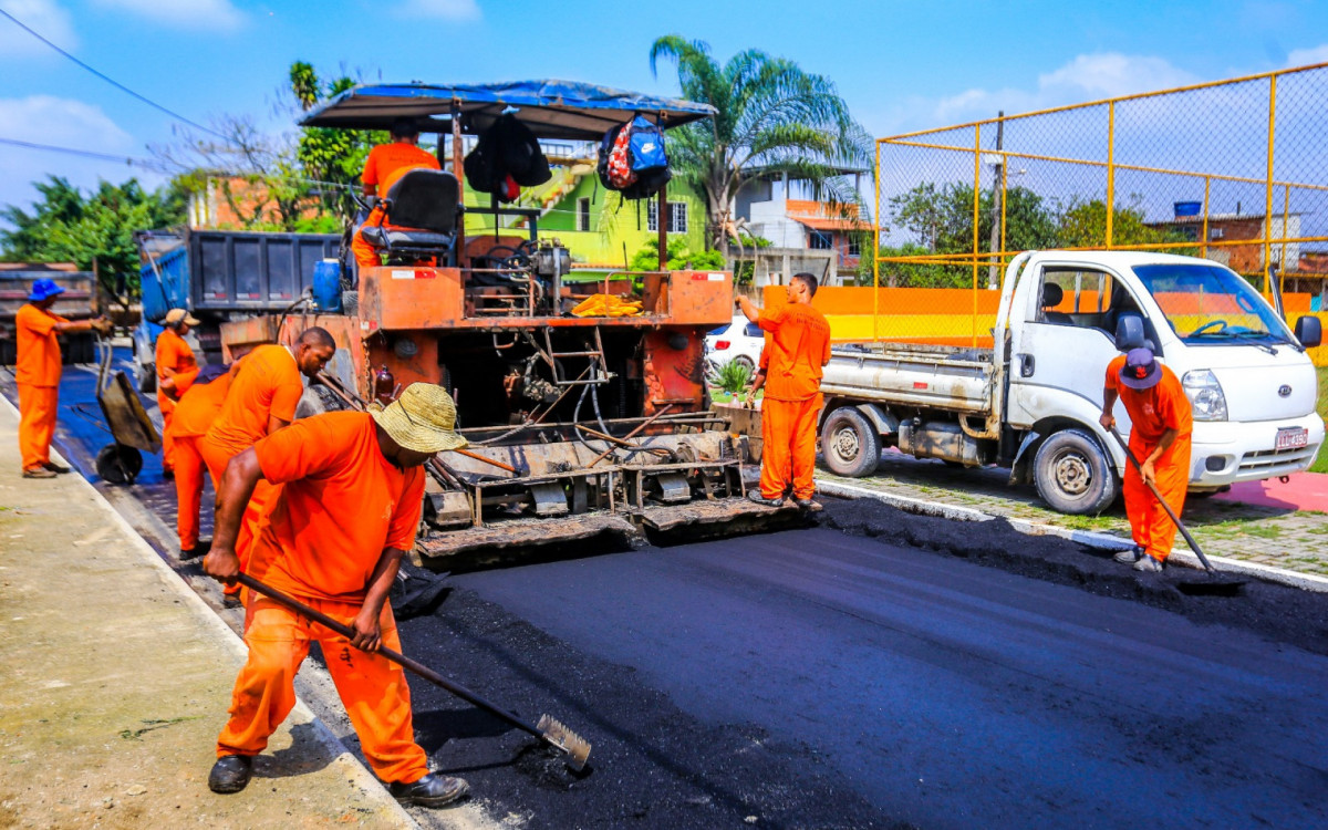 O pacote de intervenções com saneamento, drenagem e pavimentação beneficiará o bairro Recantus