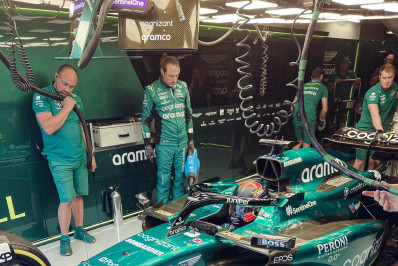 Em dia de estreia de Drugovich, Verstappen é o mais rápido em treino