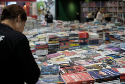 Brasil tem 25 milhões de compradores de livros, aponta levantamento