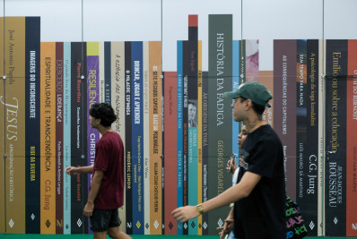 Saiba como chegar à Bienal do Livro através do esquema especial do BRT