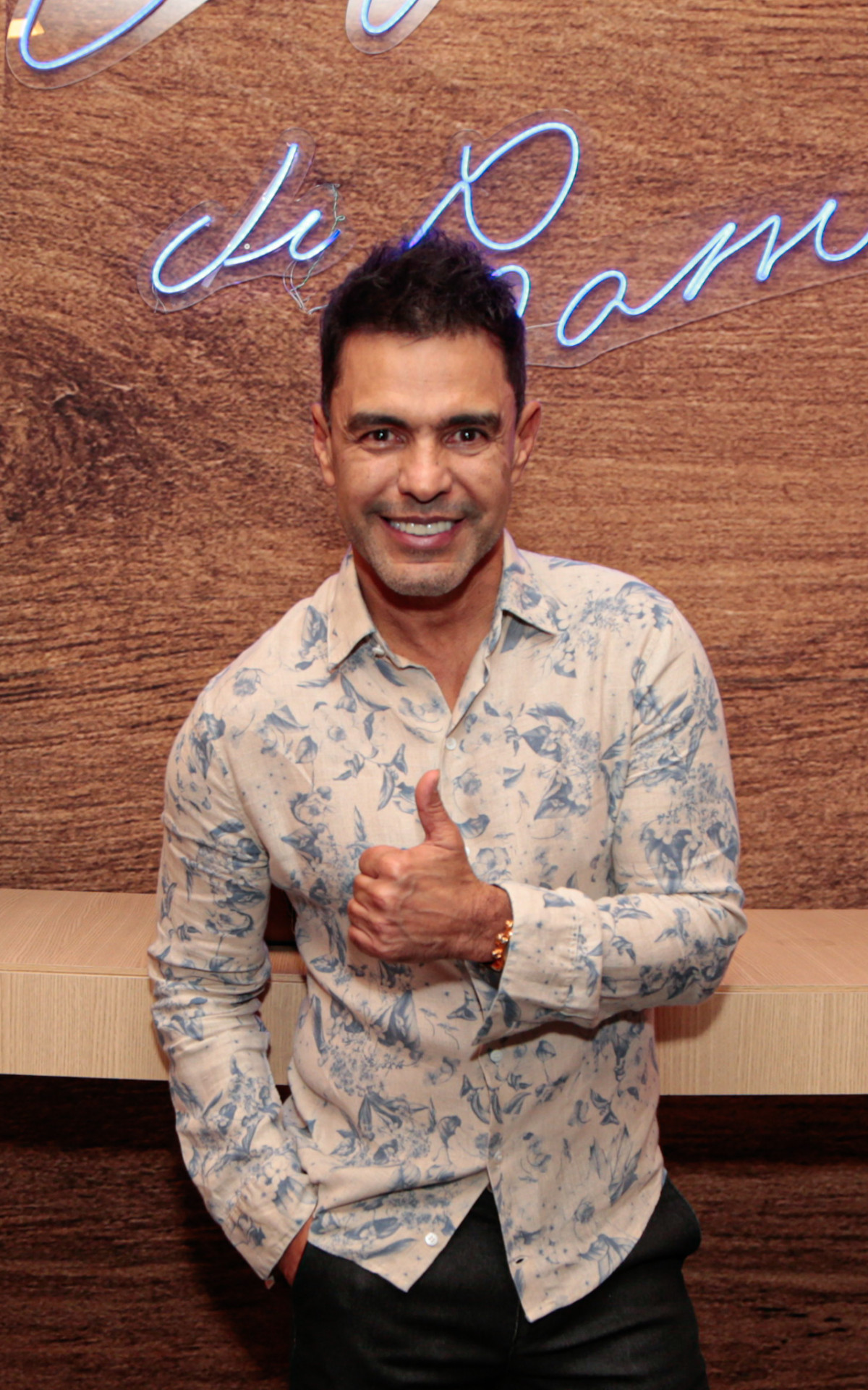 Zezé Di Camargo apresentou show de turnê solo em São Paulo, nesta sexta-feira