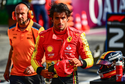 Sainz supera Verstappen e faz alegria da torcida em Monza ao garantir pole para Ferrari