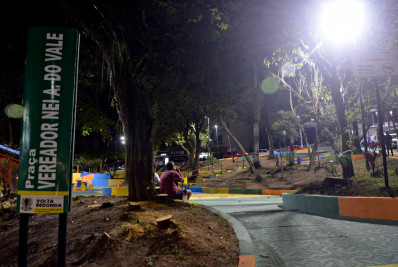 Moradores do bairro São João recebem área de lazer totalmente reformada