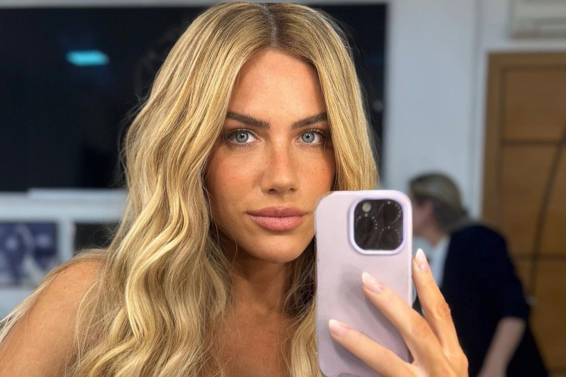 Giovanna Ewbank impressionou os fãs ao postar selfie com visual diferente - Reprodução/Instagram