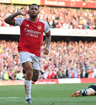 ARSENAL ATROPELA COM GOLAÇO DE GABRIEL JESUS! ARSENAL 4 X 0 PSV, CHAM