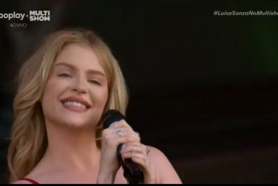 Luísa Sonza se apresenta no The Town e levanta o público