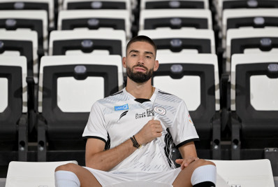 Destaque do Atlético de Madrid é anunciado por clube árabe