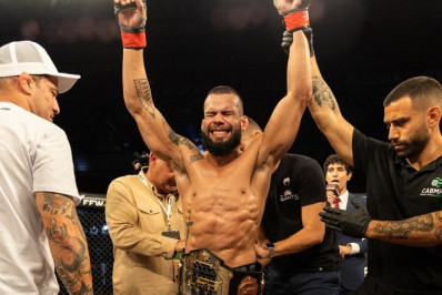 Geraldo ‘Luan Santana’ dá show e é o novo campeão meio-médio do LFA