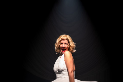 Teatro Firjan SESI Caxias recebe espetáculos em setembro