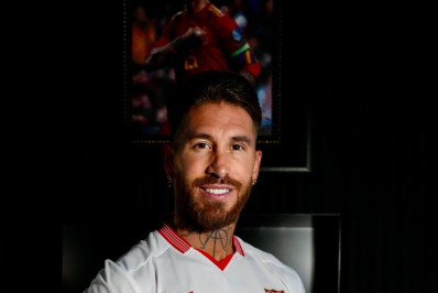 Anunciado pelo Sevilla, Sergio Ramos teve proposta maior do futebol inglês