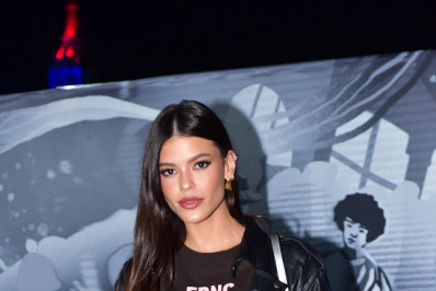 Vitória Strada desabafa sobre preconceito por ser bissexual: 'Não admito que julguem'