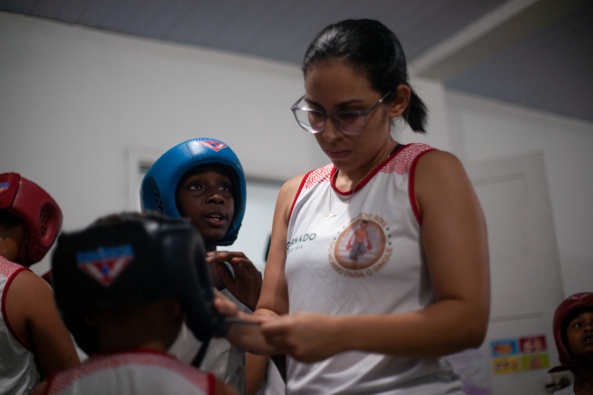 Bruna Mendes &eacute; fundadora e professora de boxe da ONG Do Morro Para o Ringue - Bruno Kaiuca/Ag&ecirc;ncia o Dia
