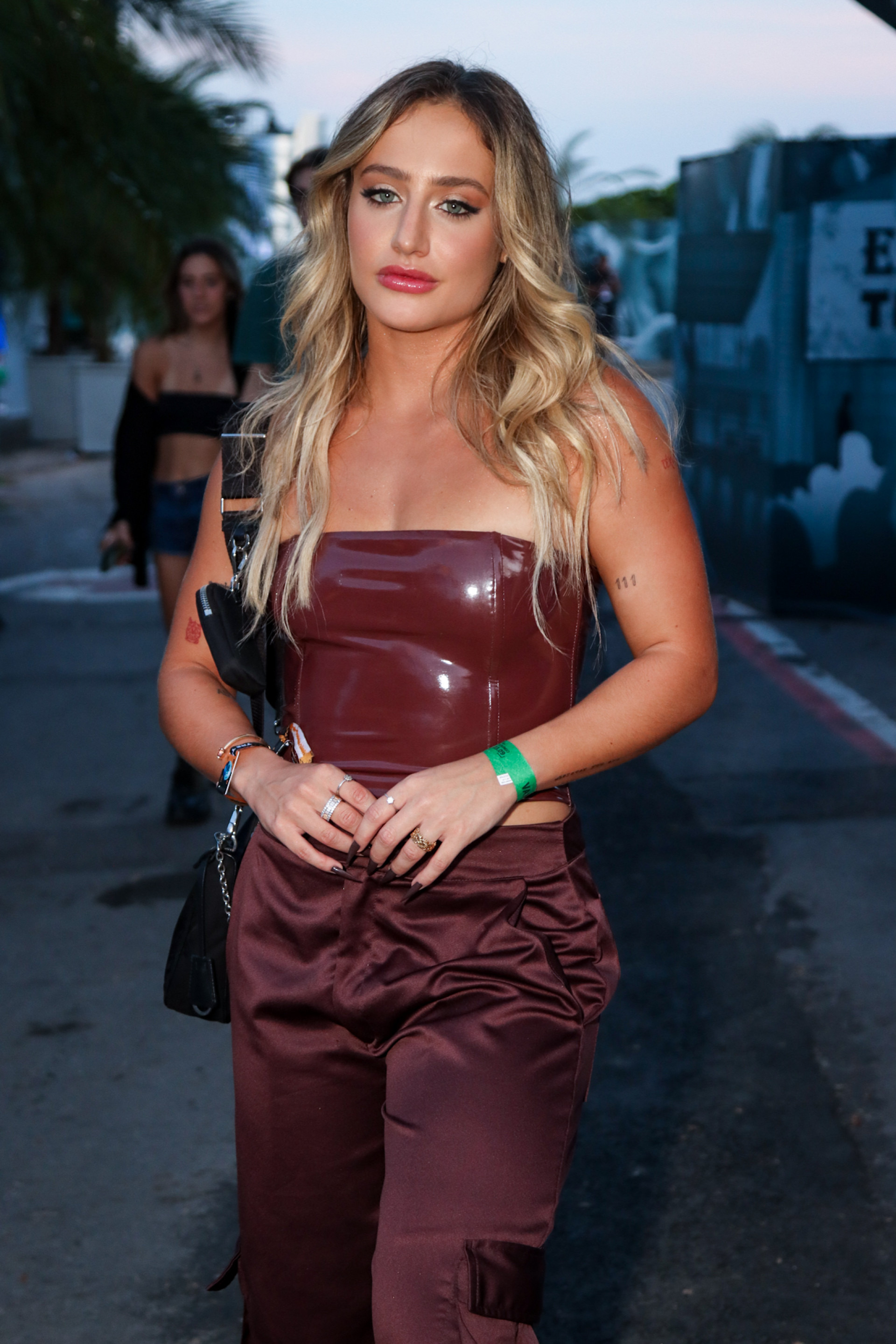 Bruna Griphao - erônica Chapetta / Agnews