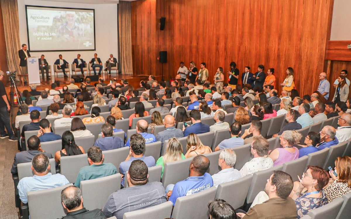 Cerimônia de lançamento contou com a presença de diversas autoridades