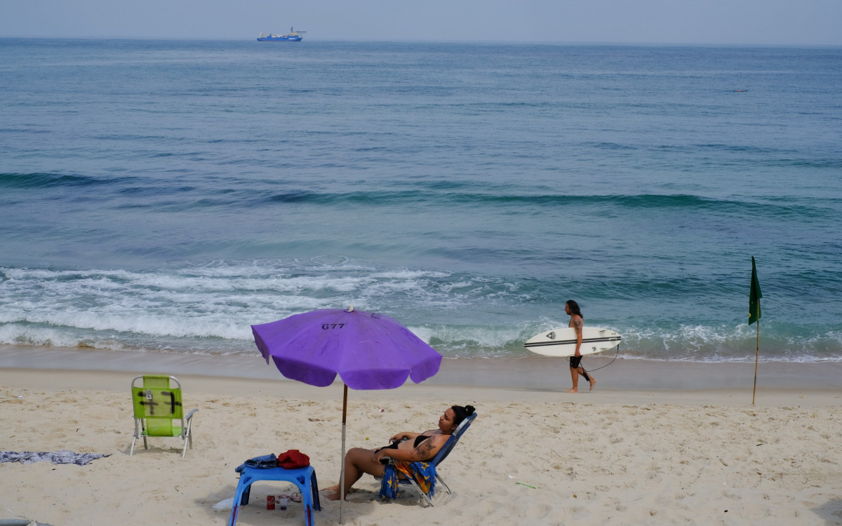 Clima tempo na Praia do Pontal e Recreio, Rio de Janeiro, nesta Terça-feira (05).