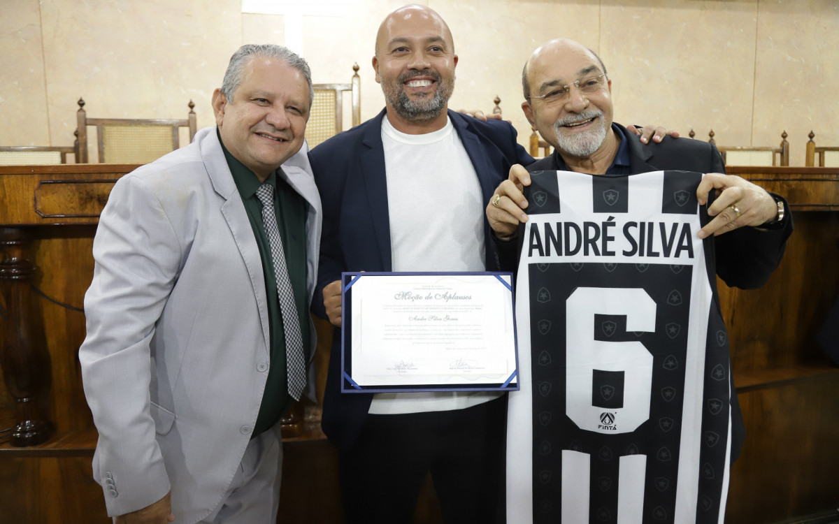 C&acirc;mara de Caxias homenageia servidores e realiza entrega de t&iacute;tulos - Art V&iacute;deo/ Victor Hugo/Divulga&ccedil;&atilde;o