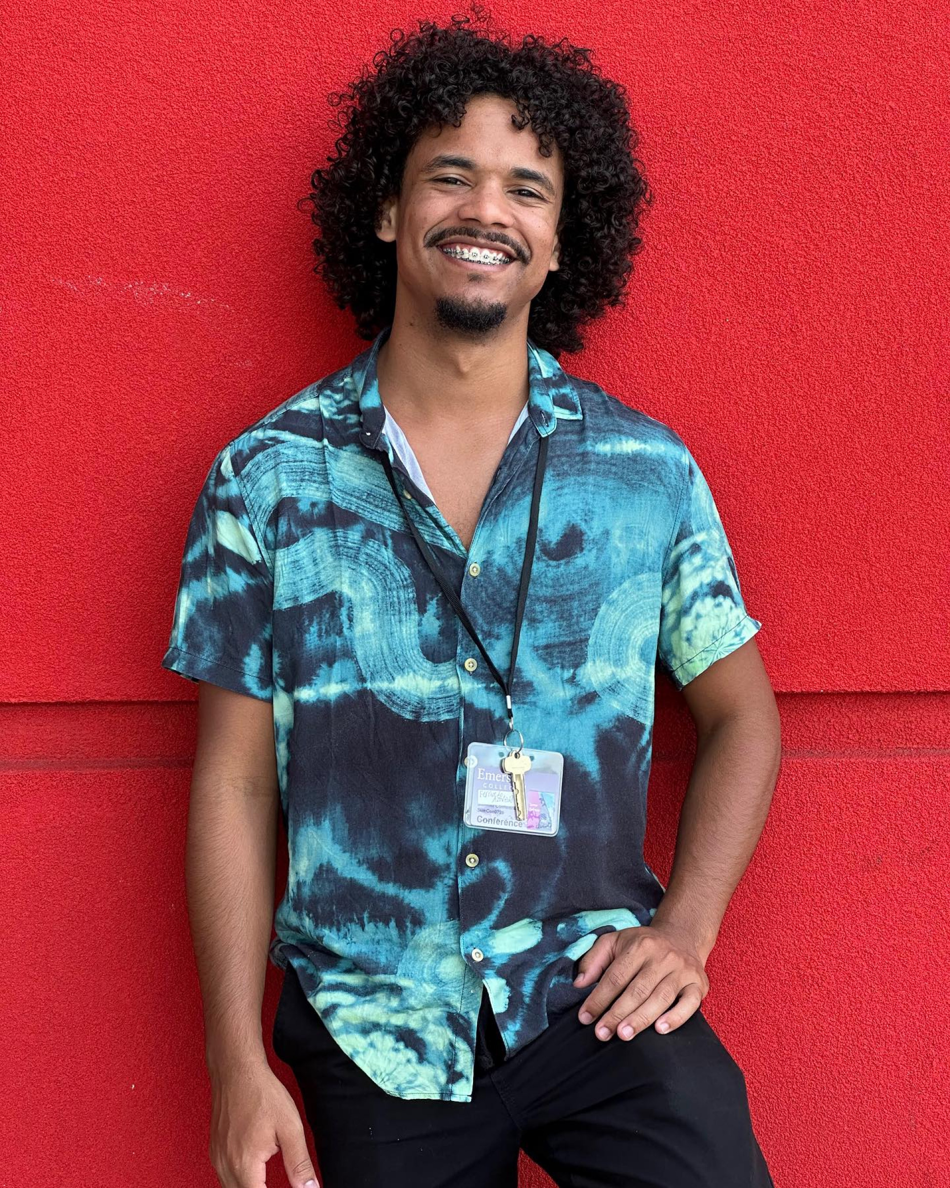 Na foto, o musico e professor Fernando Brasil, de 23 anos