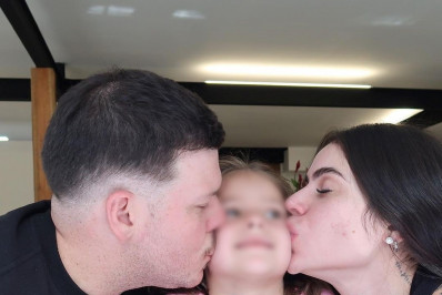 Ferrugem derrete corações com homenagem de aniversário para a filha, Sofia: 'Meu neném'