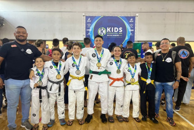 White House Jiu-Jitsu School brilha em competições kids no último fim de semana
