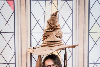 Espaço temático inspirado no filme Harry Potter chega ao Shopping Grande Rio, em Meriti